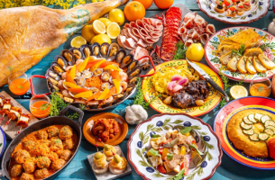 色鮮やかなスペイン料理のアペタイザー、タパスが勢ぞろい ランチ＆ディナービュッフェ「Hola！España」【2022年4月1日～6月30日】