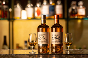メインバー「キャプテンズバー」Japanese Whisky Collection – NIKKA SINGLE MOLT FLIGHTS