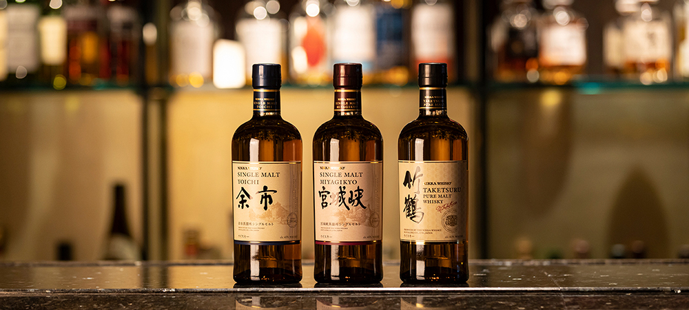 メインバー「キャプテンズバー」Japanese Whisky Collection – NIKKA Signatures Free Flow