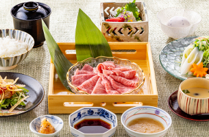 日本料理「さくら」黒毛和牛の贅沢な冷しゃぶコース