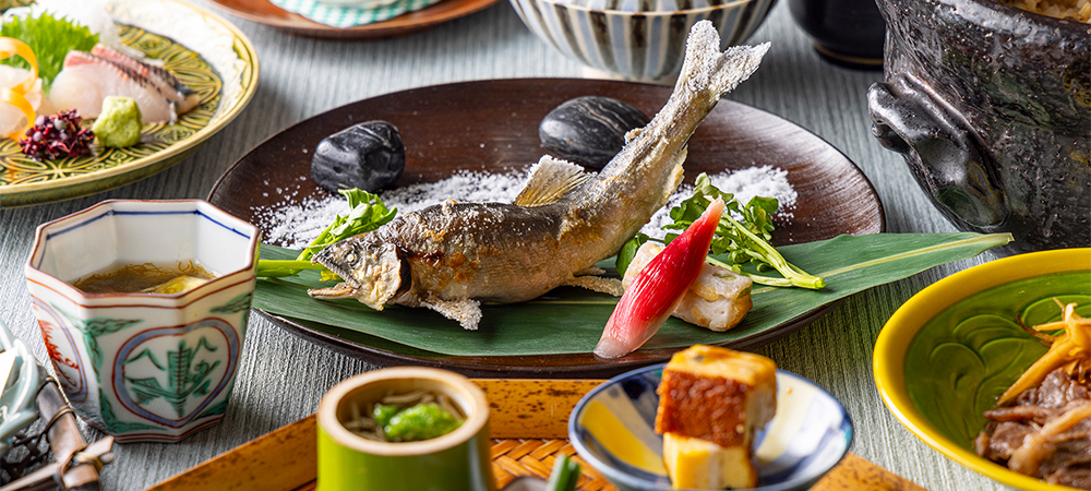 四季折々の食材を取り入れたディナー『琴平（ことひら）会席』