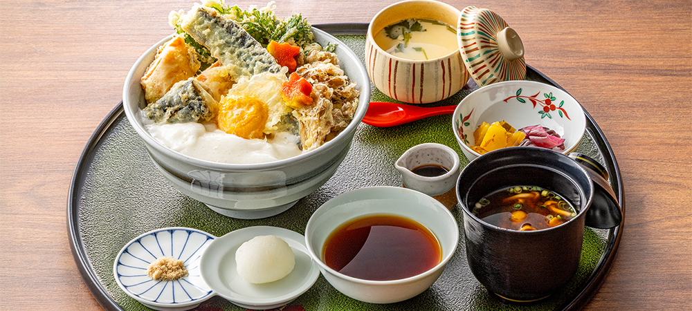 【平日限定ランチ】日本料理「さくら」選べる御膳～さくら特製秋の天丼、豊洲市場直送海鮮丼、黒毛和牛～