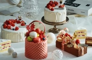 2025 CHRISTMAS CAKE