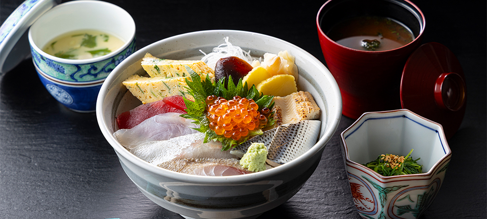 【平日限定ランチ】日本料理「さくら」選べる御膳～豊洲市場直送海鮮丼、黒毛和牛、さくら特製冬の天丼～