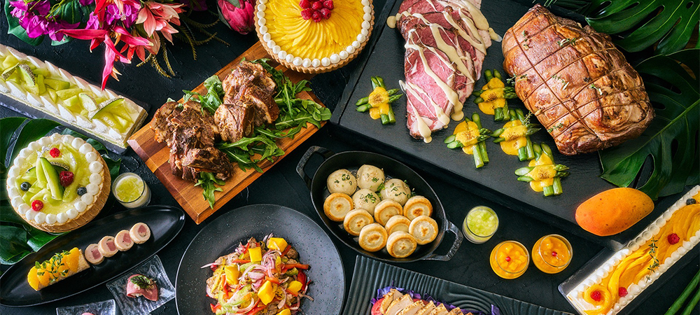 藁焼きローストビーフとトロピカルフルーツが競演 「ミート×マンゴー&メロン ビュッフェ」