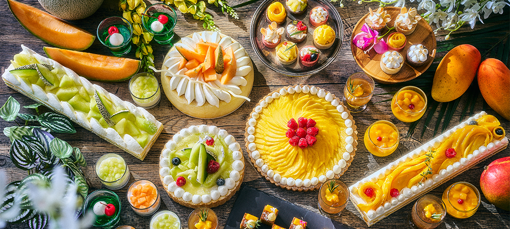 藁焼きローストビーフとトロピカルフルーツが競演 「ミート×マンゴー&メロン ビュッフェ」