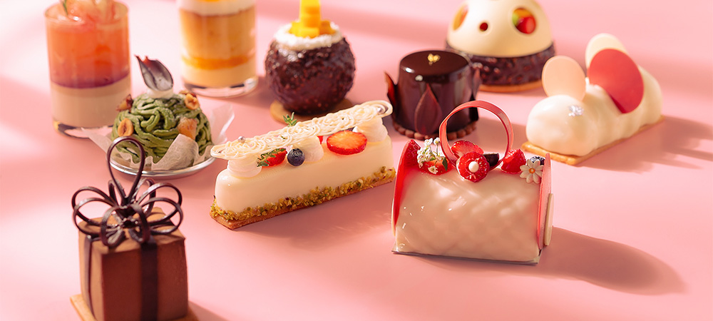 PATISSERIE & SWEETS ~心が弾む、ささやかな魔法を。ホテル自慢の華やかなスイーツ~