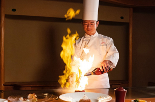 【夕・朝食付】日本料理『さくら』で優雅に楽しむ　選べるディナーコース付きステイ