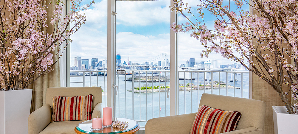 【夕・朝食付】SAKURA in スイートルーム～桜満開のお部屋で、寿司職人が振舞う”寿司ディナー”を堪能する贅沢プラン～