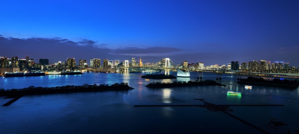 Private Night Retreat 【部屋が特等席】おこもりセットx噴水ショー|ルームサービスディナー&朝食付