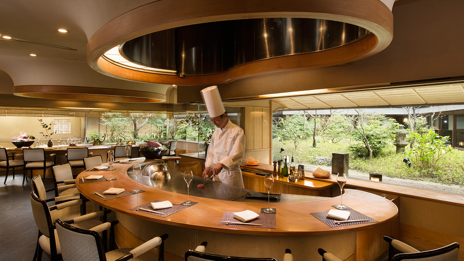 鉄板焼「さくら」